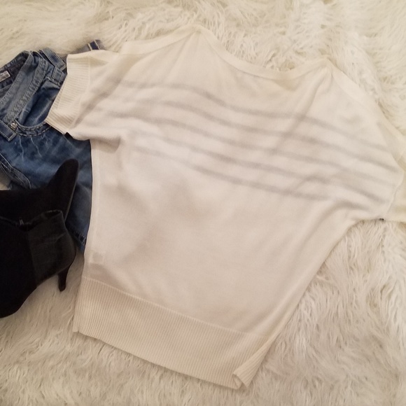 Shoulderless top - Picture 3 of 6